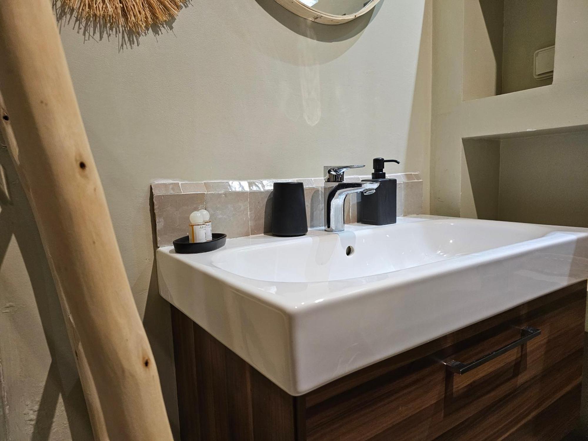 Ldm Luxe Met Zwembad In Marrakech Appartement *